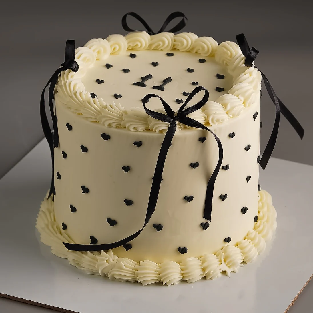Vintage Ribbon Cakes